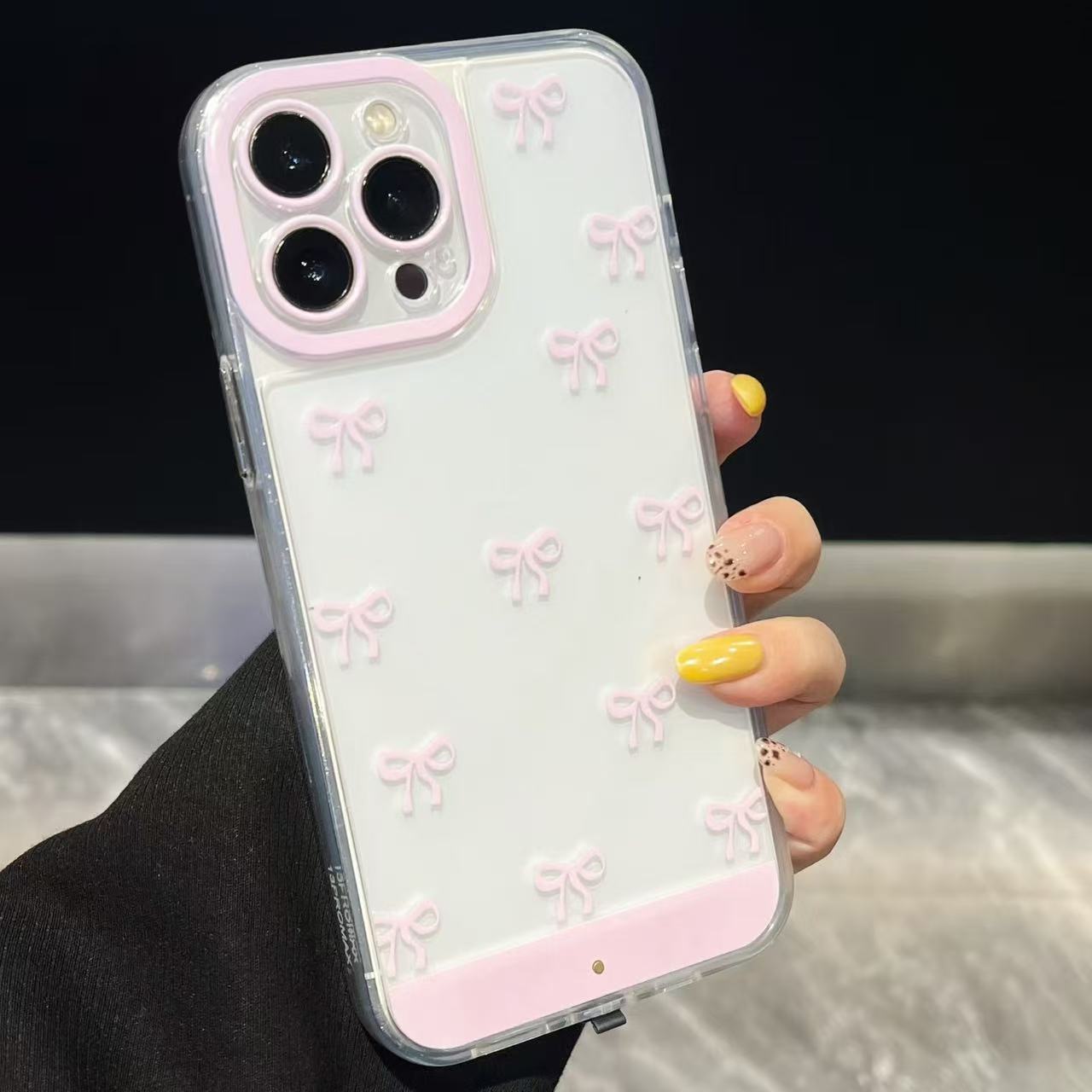 COQUE IPHONE AVEC NOEUD ROSE/BLANC/FLASH LUMINEUX