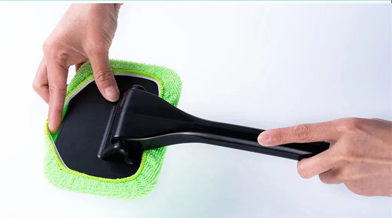 BROSSE NETTOYAGE VITRES VOITURE