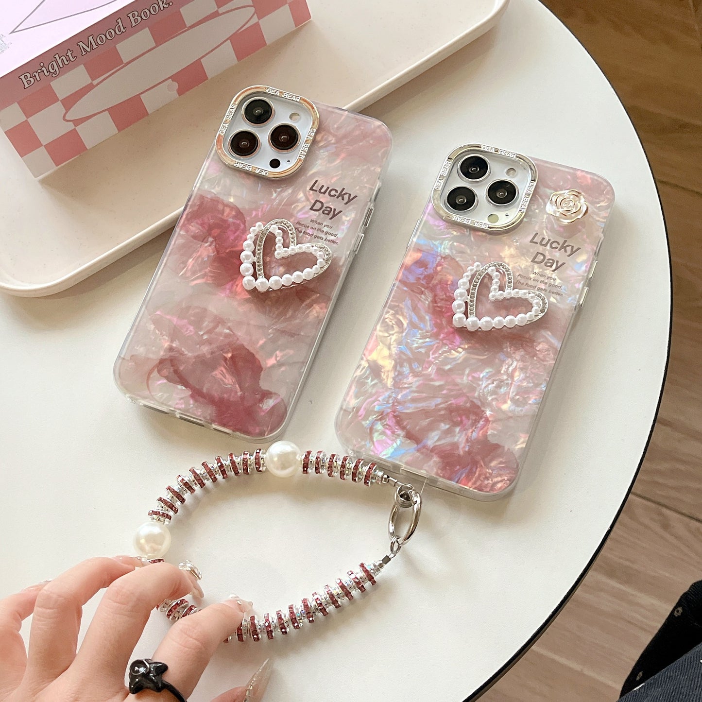 COQUE TELEPHONE AVEC MOTIF COEUR