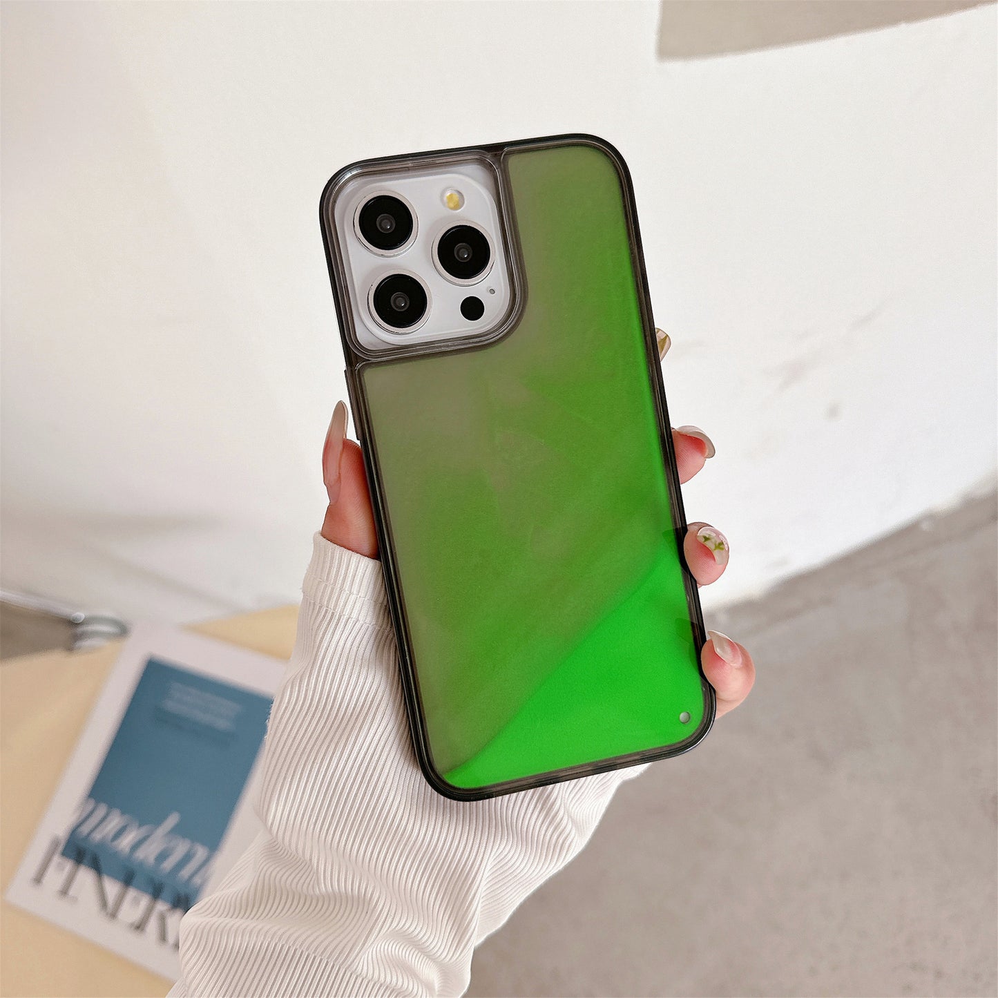 ETUI TELEPHONE EFFETS SABLES MOUVANTS PHOSPHORESCENTS