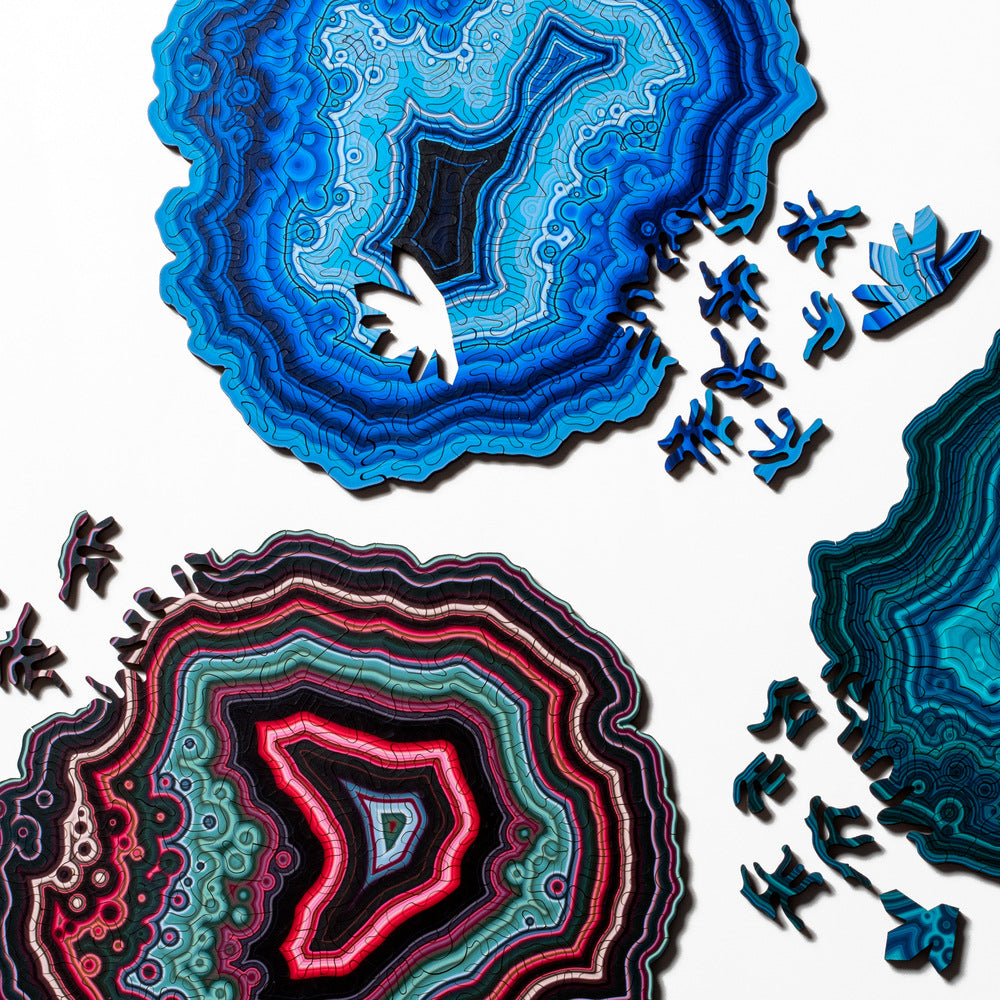 PUZZLE EN AGATE COLOREE